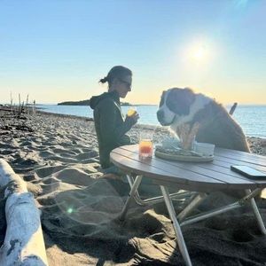 Meet your Posher, Alexandra